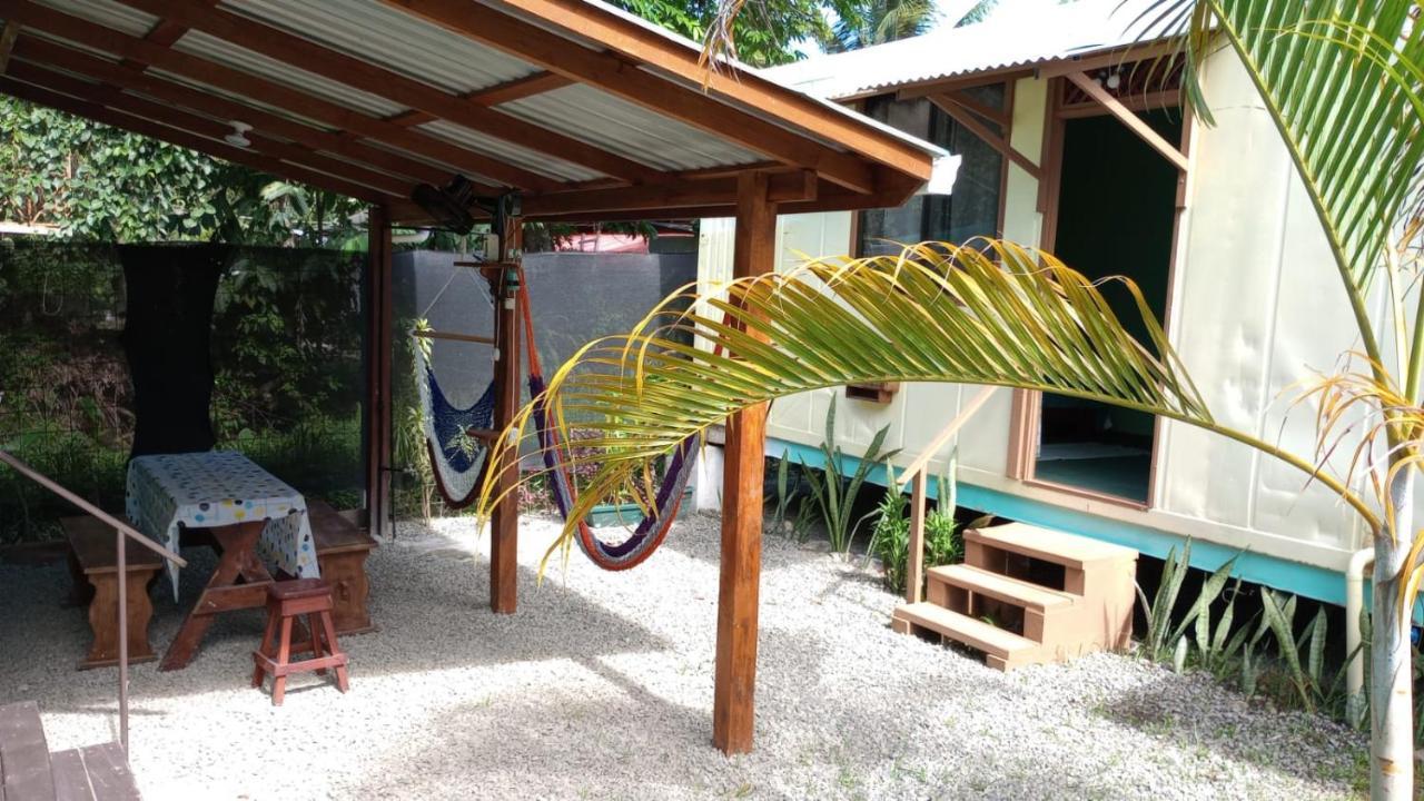 Hotel Container House Cahuita Zewnętrze zdjęcie